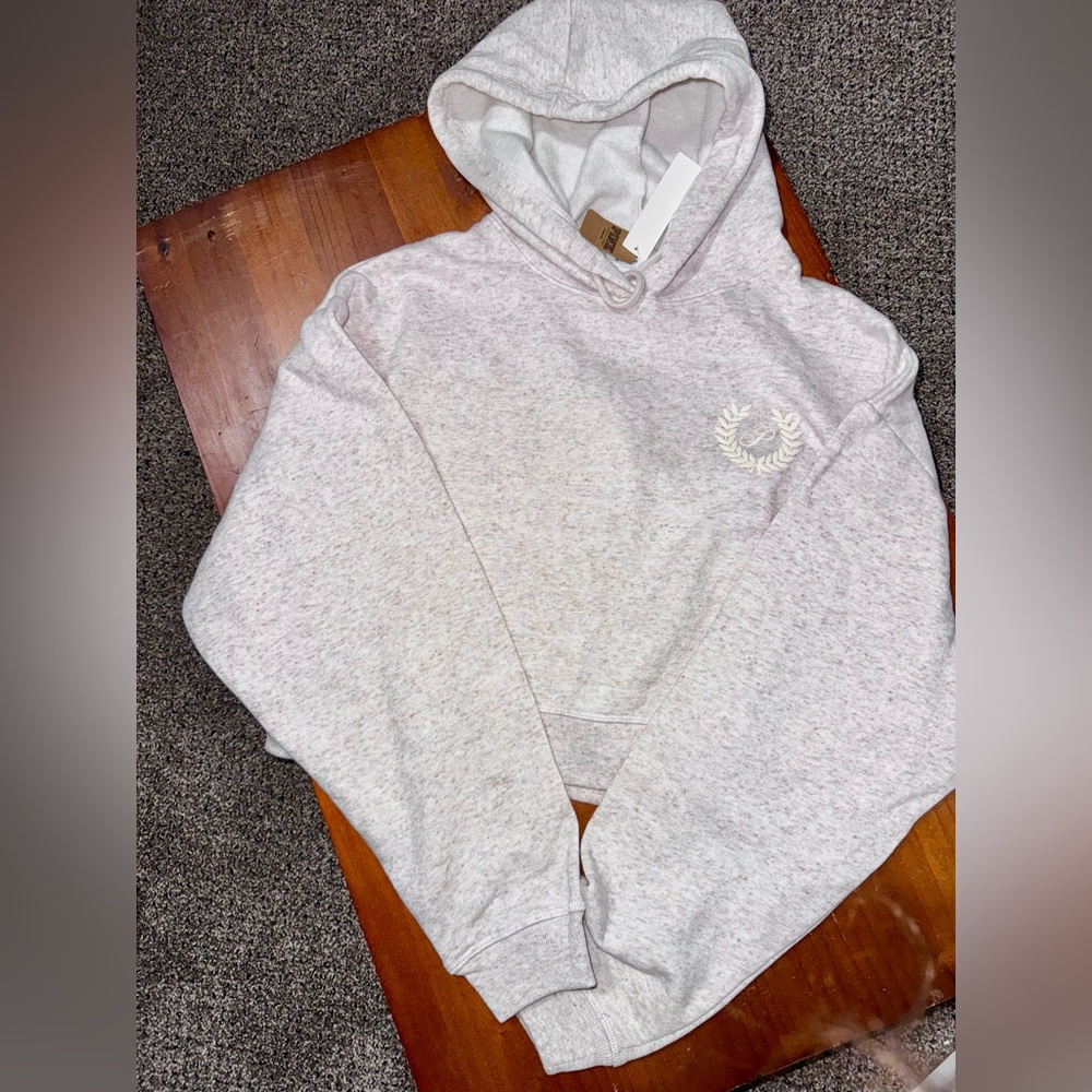 PINK Victoria's Secret NWT Cropped Hoodie Laurel Crest Logo Heather Gray size XS - Picture 9 of 9